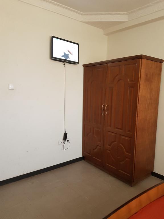 Comfort Zone Guest House & Pension Addis Abeba Esterno foto